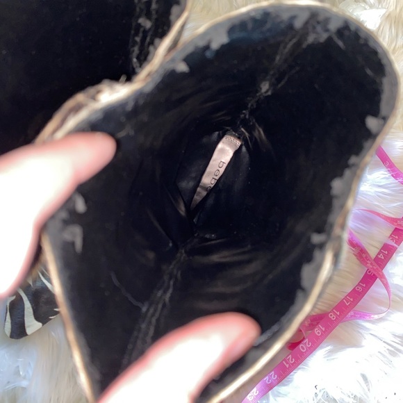 bebe size 7 Zebra print heeled boots black & white - Picture 12 of 16